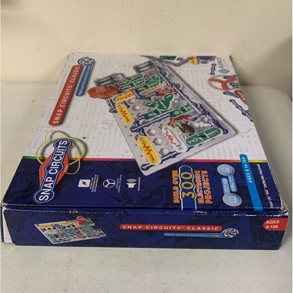 Snap Circuits Classic SC-300 Electronics Exploration Kit, Over 300 Projects - Picture 4 of 7